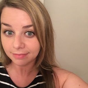 Meet your Posher, Cassie